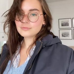 As-tu déjà ressenti le frisson d’une rencontre qui échappe au temps ? profil--2132