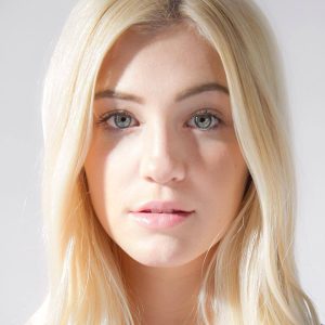 Un vrai moment, sans chichis ni fringues Maëlle - rencontre-Naturiste-Bordeaux