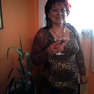 Martine cherche une voix pour traîner au lit Martine - rencontre-Ronde-Bordeaux