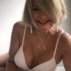 Des stars et des frites… Laurette - rencontre-MILF-Toulon