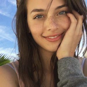 Une soirée pour combler ma soif de découverte Morgane - rencontre-MILF-Versailles