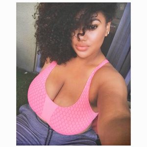 Lola - rencontre-Naturiste-Nanterre