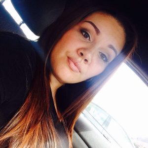 Candice - rencontre-Milf-Arles