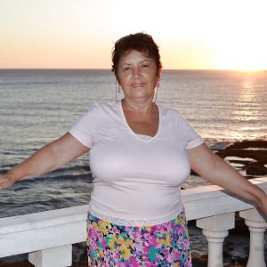 Elena - rencontre-Cougar-Saint-Herblain