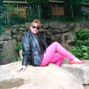 Justine - rencontre-Cougar-Saint-Étienne