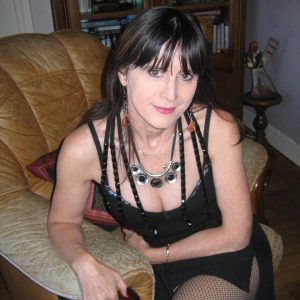 Emeline - rencontre-Milf-Clermont-Ferrand
